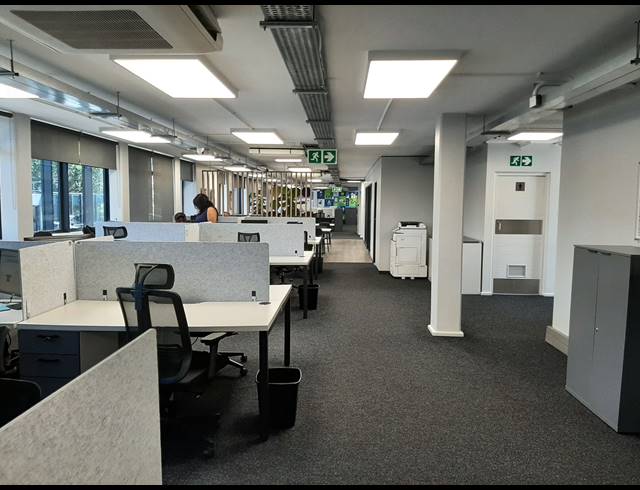 685M² OFFICE TO LET IN WESTVILLE